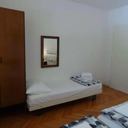 In 38122 Apartment